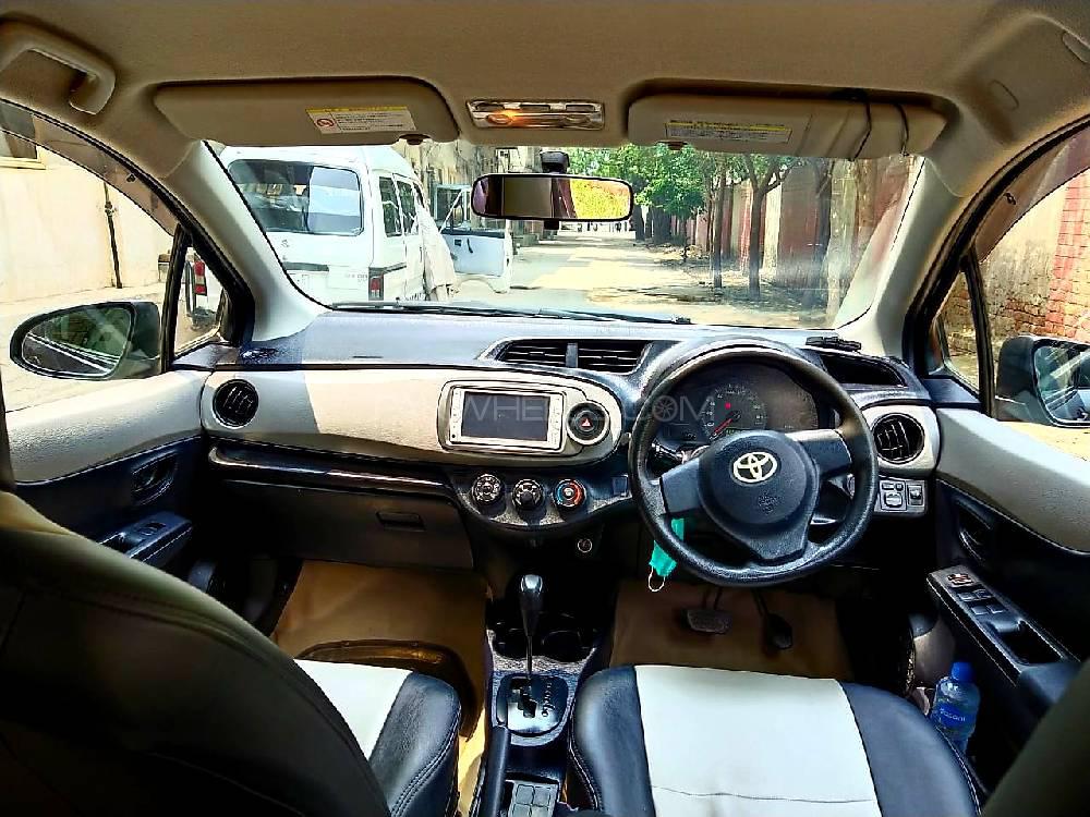 Toyota Vitz 2011 for Sale in Faisalabad Toyota Vitz 2011 for Sale in Faisalabad Image-3