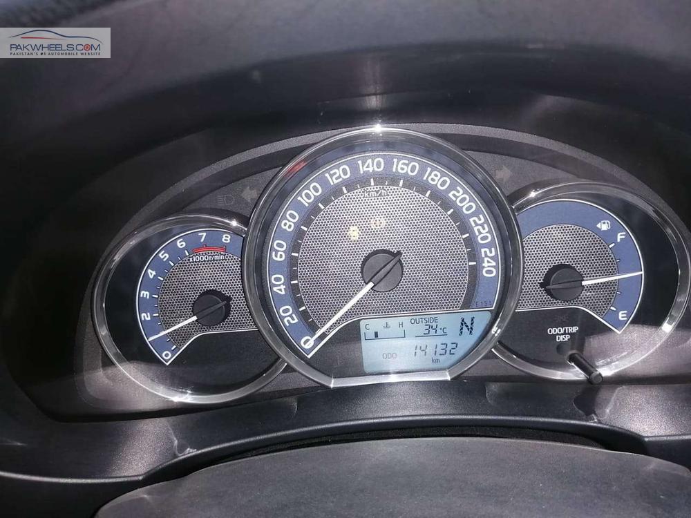 Toyota Corolla 2017 for Sale in Karachi Toyota Corolla 2017 for Sale in Karachi Image-11