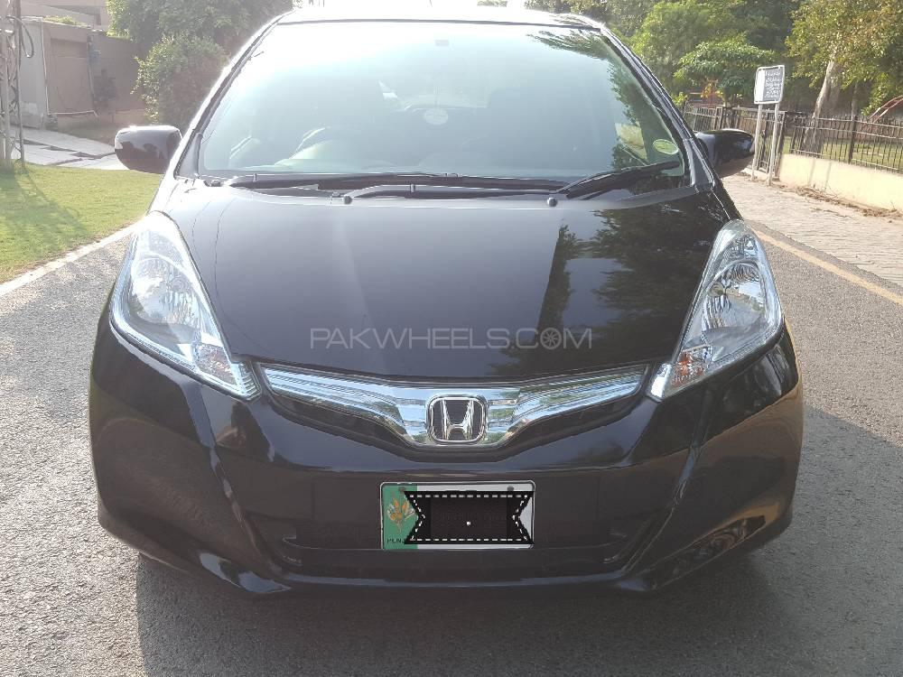 Honda Fit 2012 for Sale in Lahore Image-1