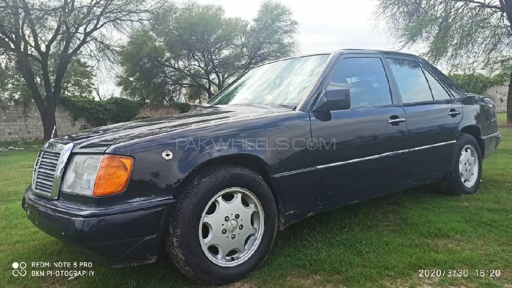 Mercedes Benz E Class 1992 for Sale in Islamabad Mercedes Benz E Class 1992 for Sale in Islamabad Image-2