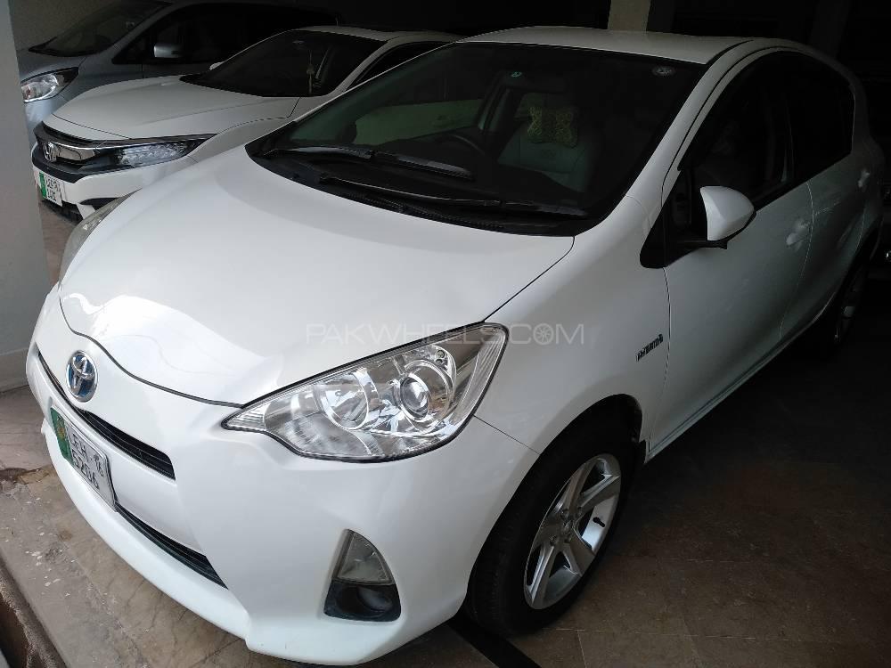 Toyota Aqua 2013 for Sale in Bahawalpur Toyota Aqua 2013 for Sale in Bahawalpur Image-3