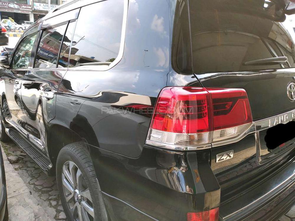 ٹویوٹا لینڈ کروزر 2009 for Sale in لاہور ٹویوٹا لینڈ کروزر 2009 for Sale in لاہور Image-12