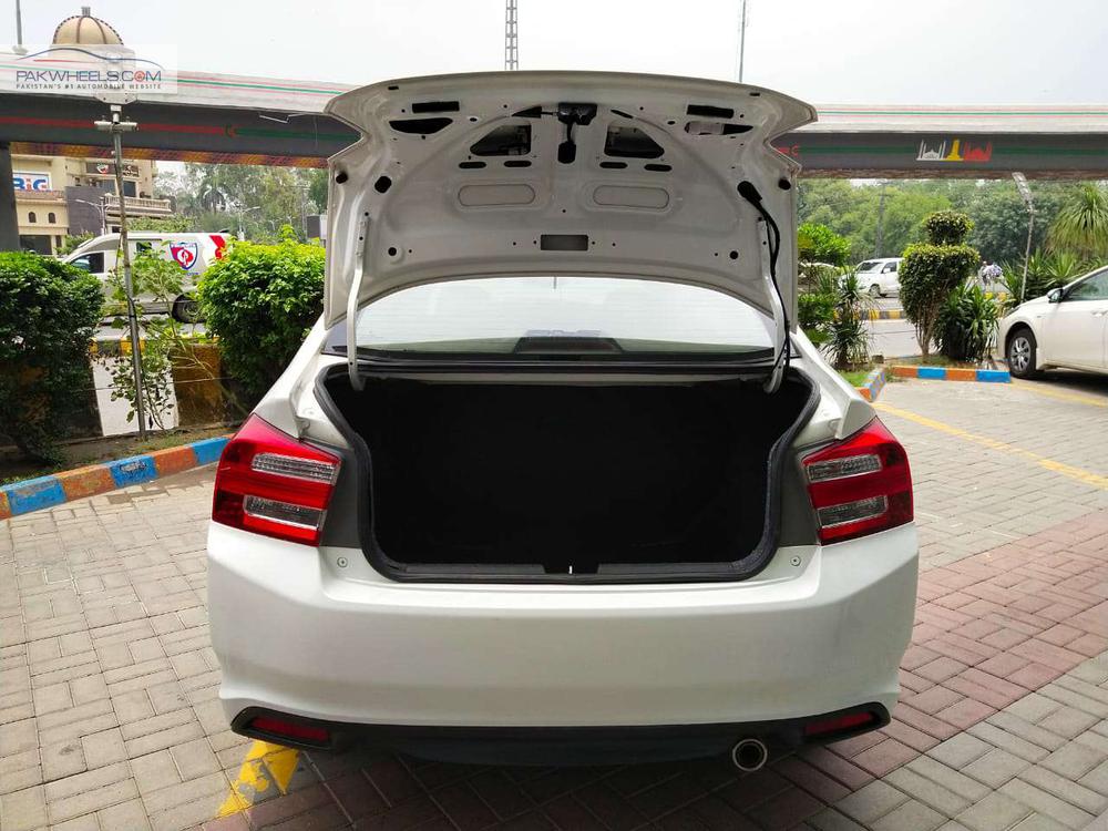 Honda City 2015 for Sale in Lahore Honda City 2015 for Sale in Lahore Image-14