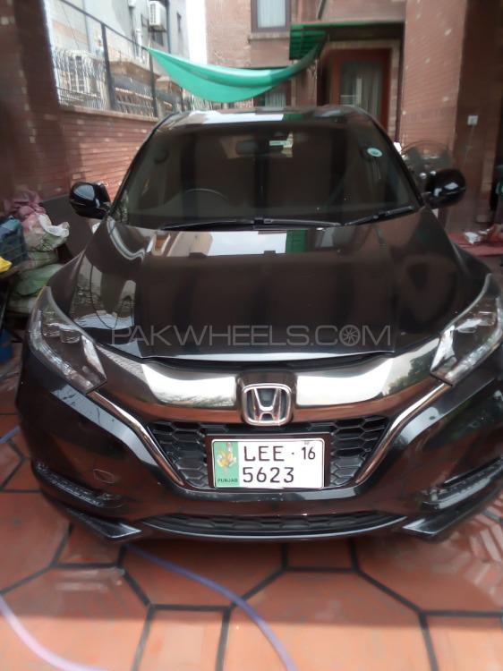 Honda Vezel 2016 for Sale in Lahore Image-1