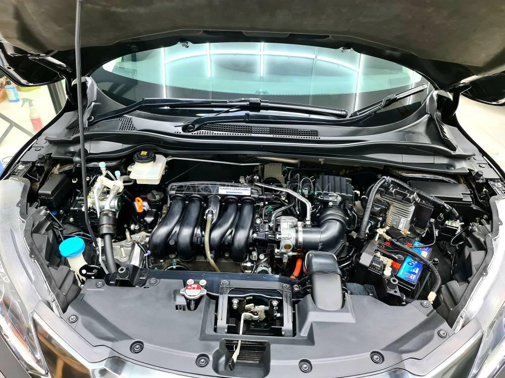 Honda Vezel 2015 for Sale in Multan Honda Vezel 2015 for Sale in Multan Image-14