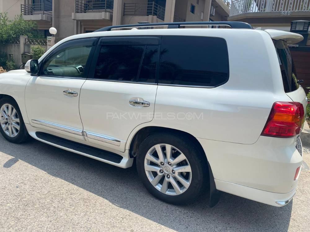 Toyota Land Cruiser 2012 for Sale in Islamabad Toyota Land Cruiser 2012 for Sale in Islamabad Image-4