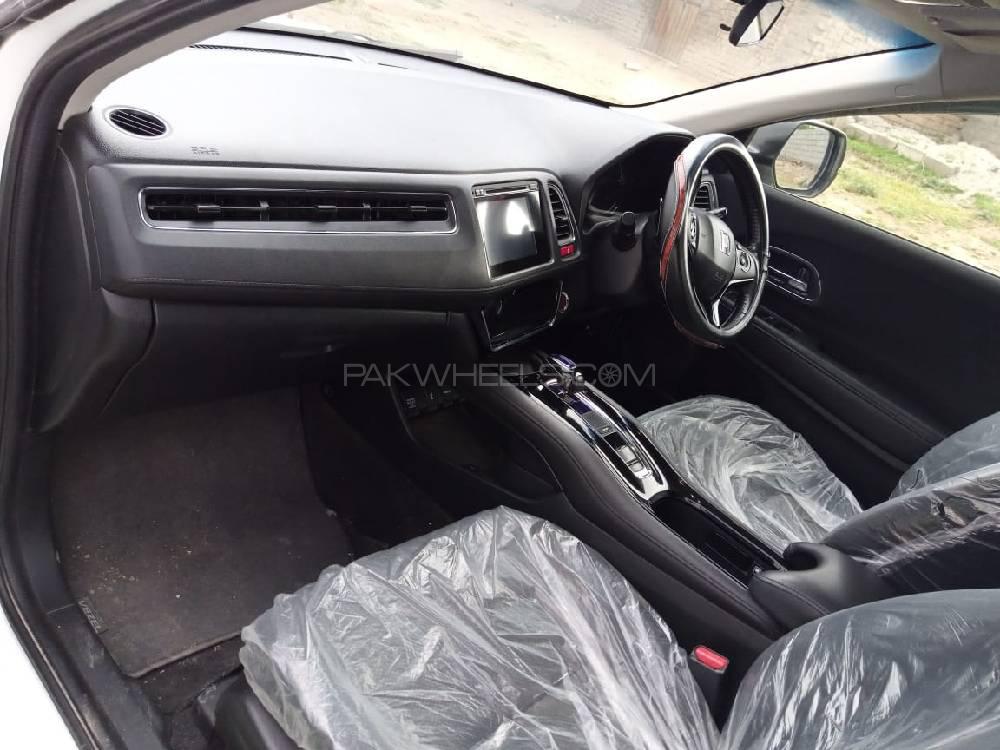 Honda Vezel 2014 for Sale in Rawalpindi Honda Vezel 2014 for Sale in Rawalpindi Image-3