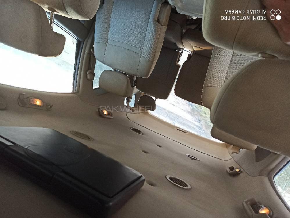 SsangYong Stavic 2006 for Sale in Sargodha SsangYong Stavic 2006 for Sale in Sargodha Image-6