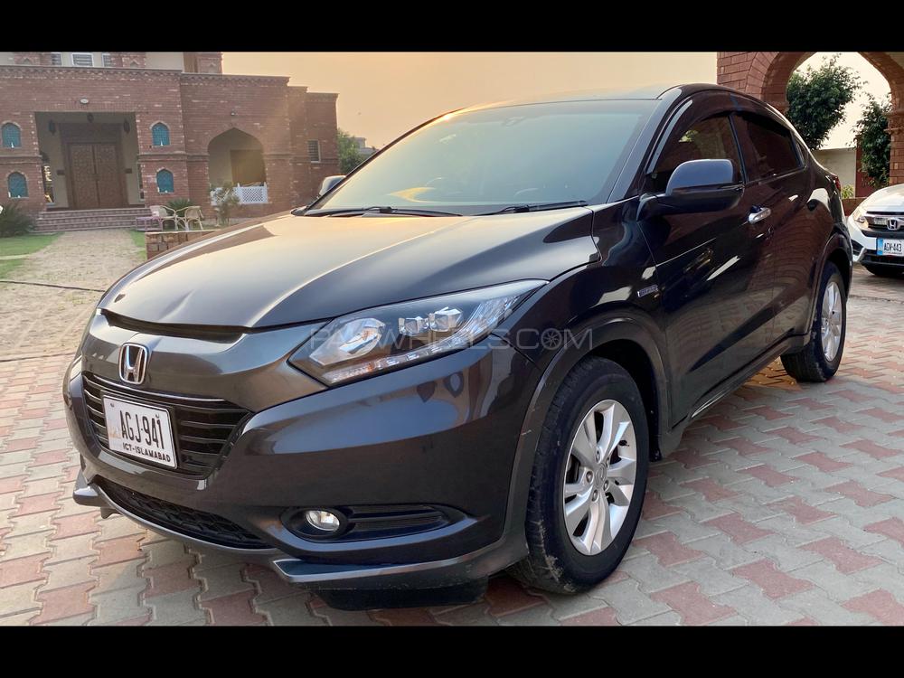 Honda Vezel 2014 for Sale in Mandi bahauddin Image-1