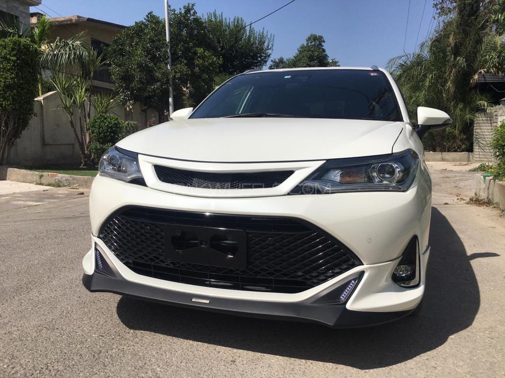Toyota Corolla Fielder 2018 for Sale in Peshawar Image-1