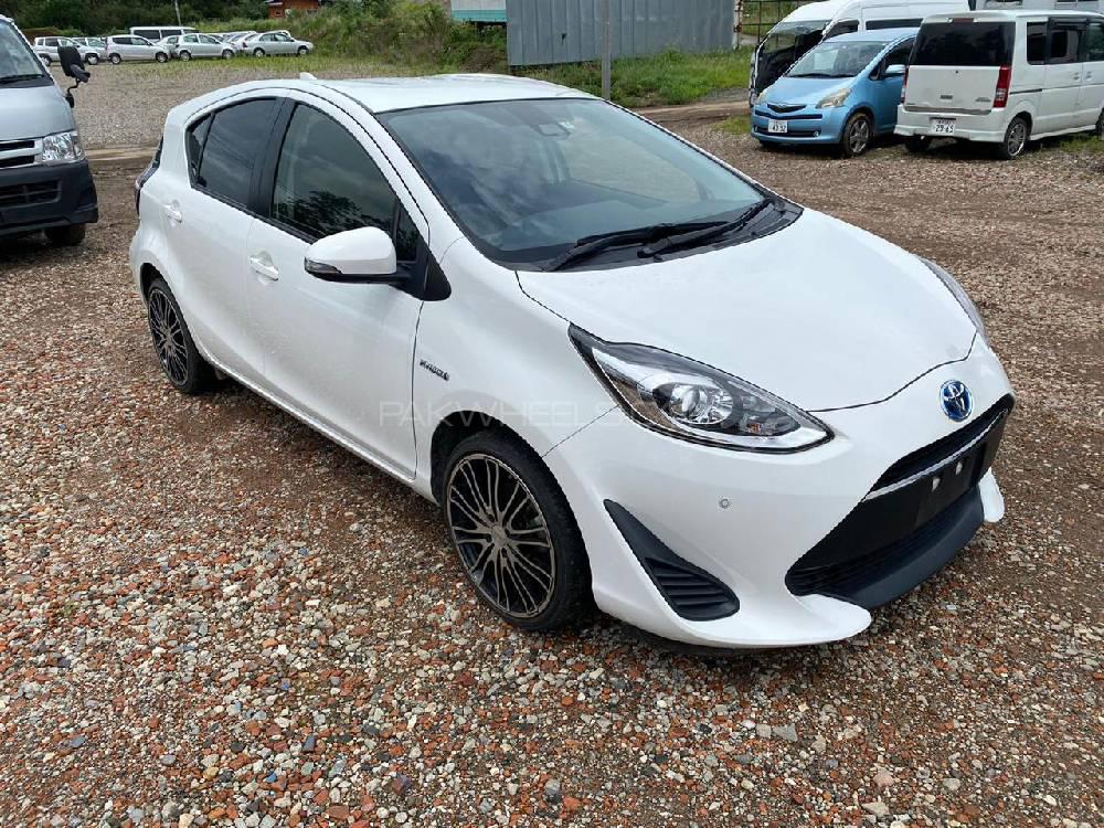 Toyota Aqua 2017 for Sale in Peshawar Toyota Aqua 2017 for Sale in Peshawar Image-3