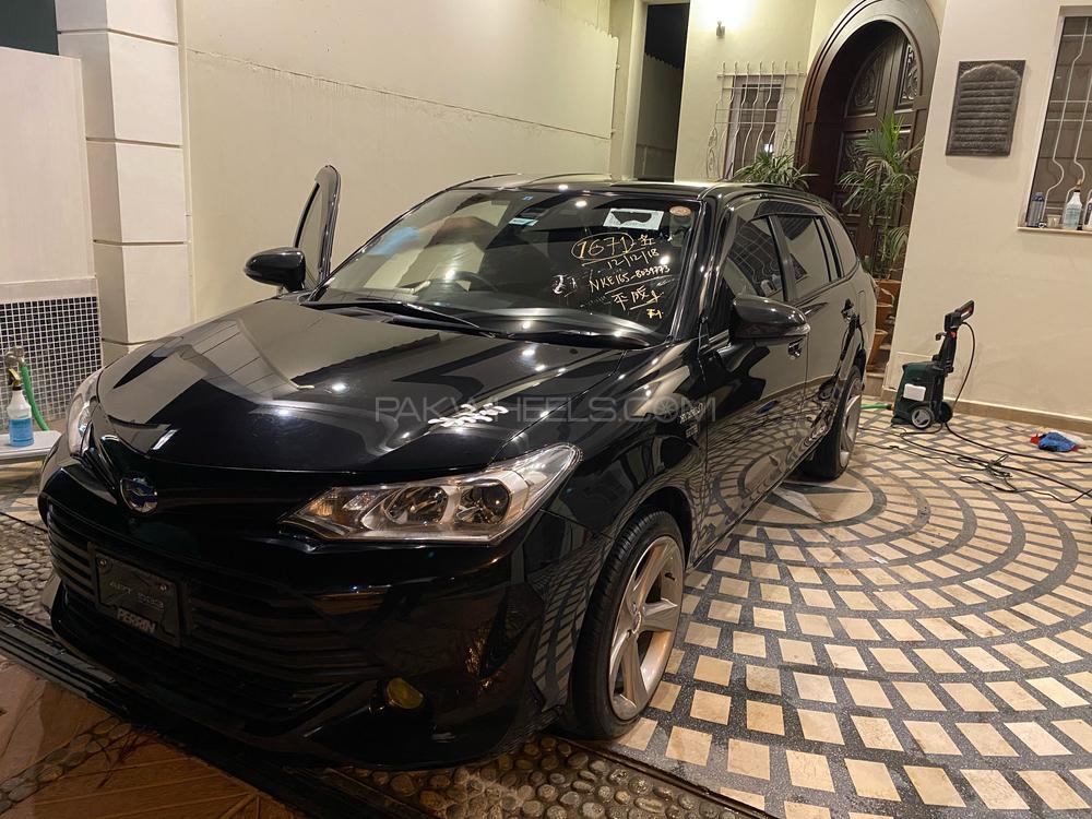 Toyota Corolla Fielder 2016 for Sale in Peshawar Image-1
