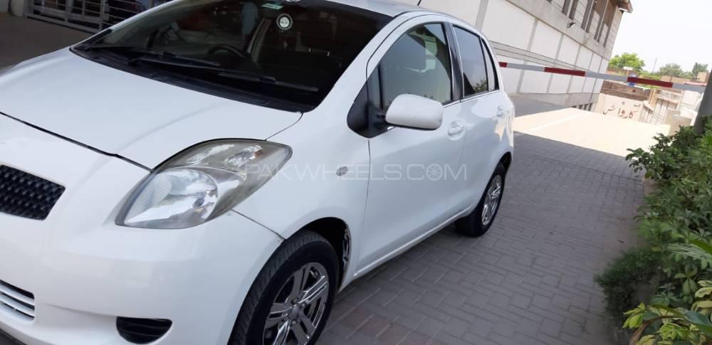 Toyota Vitz 2006 for Sale in Peshawar Toyota Vitz 2006 for Sale in Peshawar Image-4