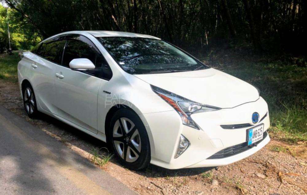 Toyota Prius 2016 for Sale in Rawalpindi Toyota Prius 2016 for Sale in Rawalpindi Image-2