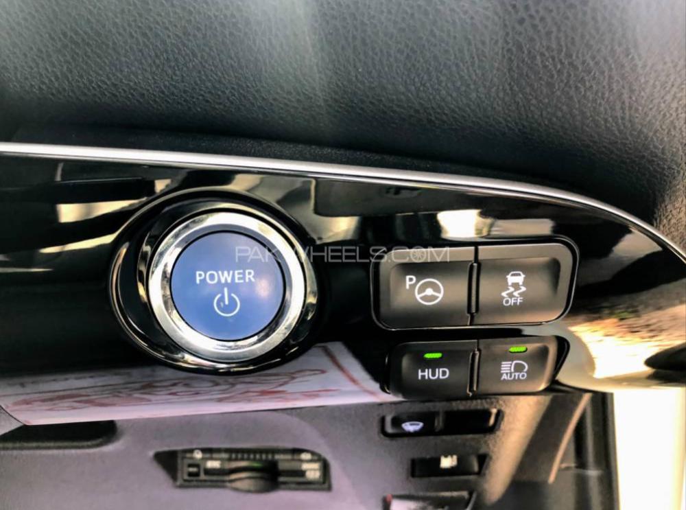 Toyota Prius 2016 for Sale in Rawalpindi Toyota Prius 2016 for Sale in Rawalpindi Image-13