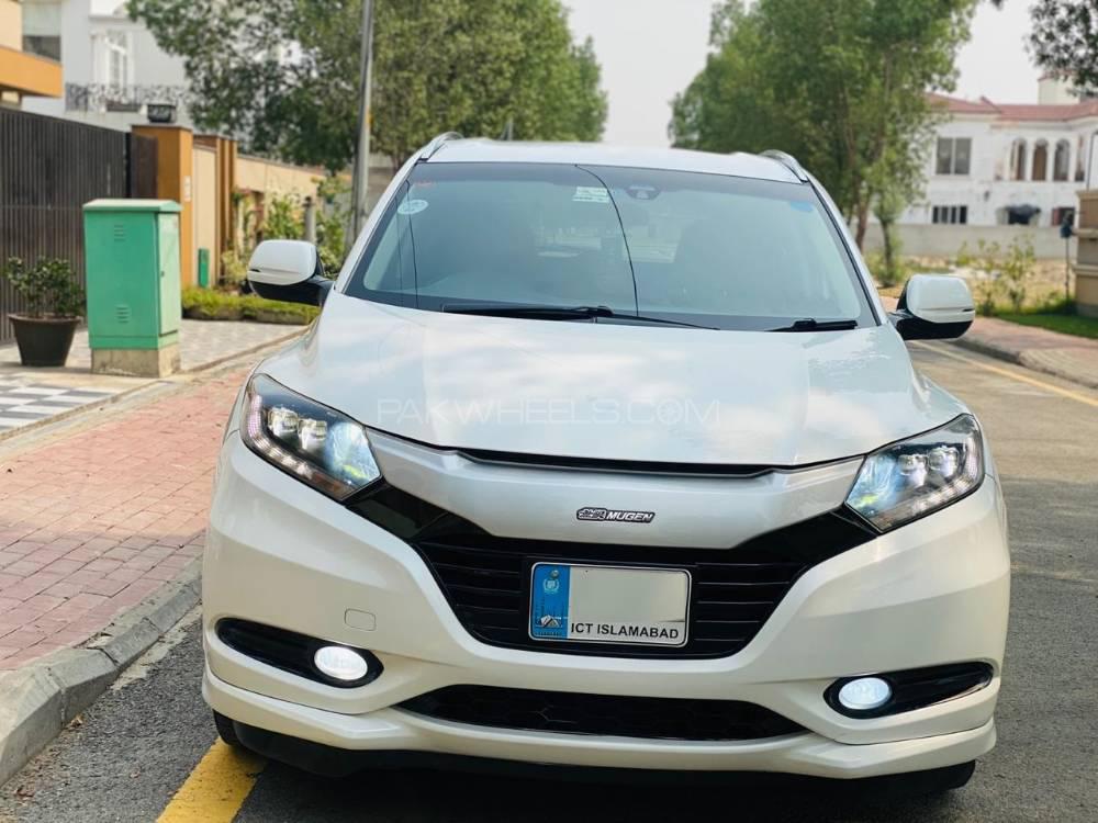 Honda Vezel 2013 for Sale in Lahore Image-1