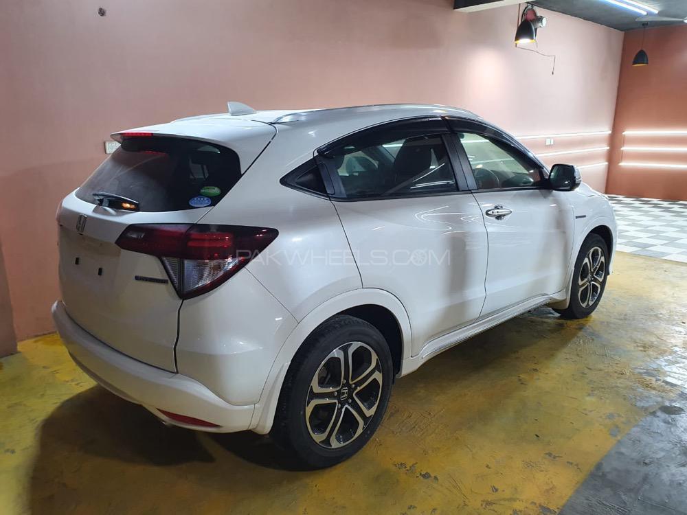 Honda Vezel 2016 for Sale in Lahore Honda Vezel 2016 for Sale in Lahore Image-2