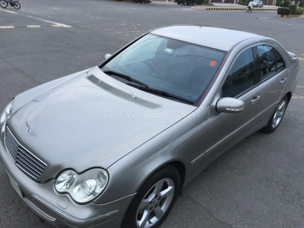 مرسڈیز بینز سی کلاس 2006 for Sale in لاہور مرسڈیز بینز سی کلاس 2006 for Sale in لاہور Image-11