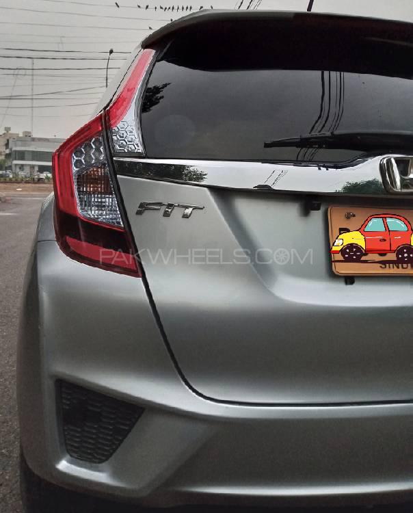 Honda Fit 2014 for Sale in Karachi Honda Fit 2014 for Sale in Karachi Image-4