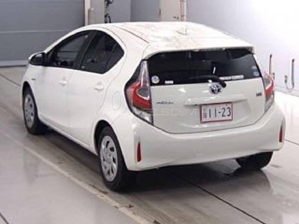 Toyota Aqua 2017 for Sale in Peshawar Toyota Aqua 2017 for Sale in Peshawar Image-2