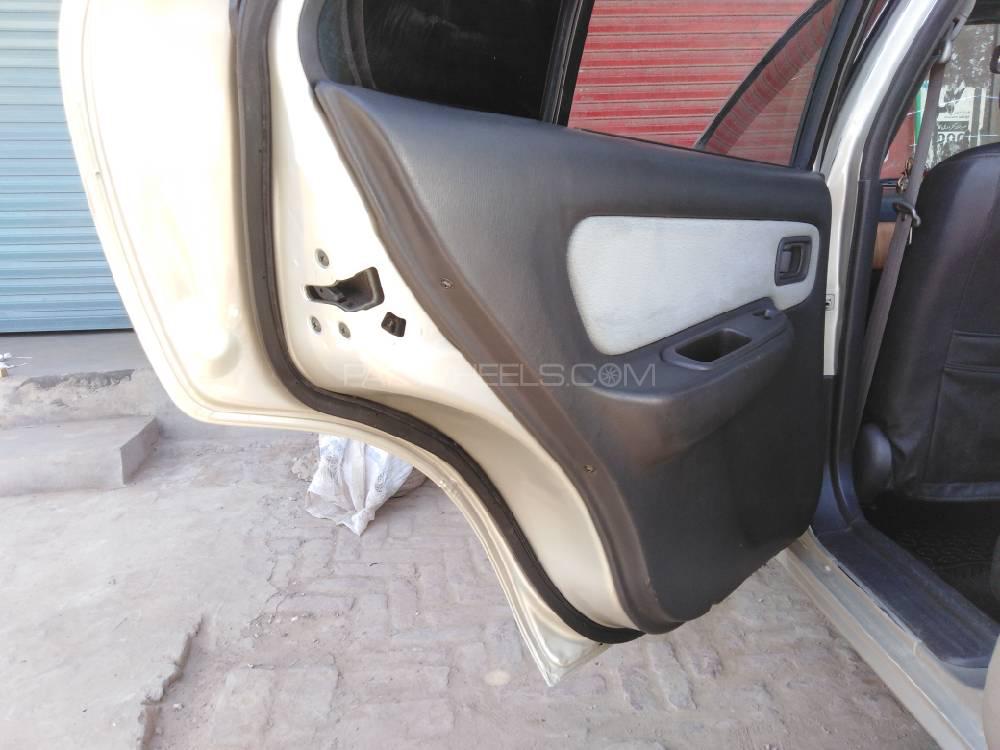 Nissan Sunny 2001 for Sale in Jaranwala Nissan Sunny 2001 for Sale in Jaranwala Image-11