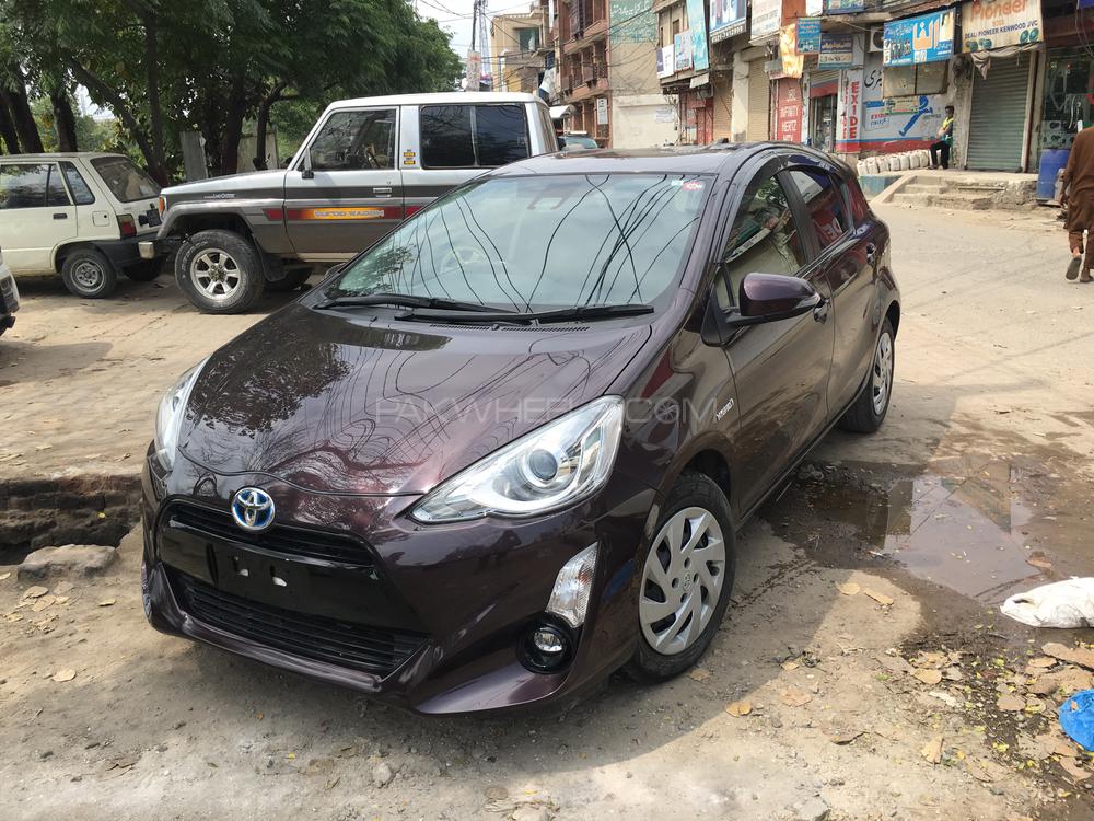 Toyota Aqua 2016 for Sale in Gujranwala Image-1