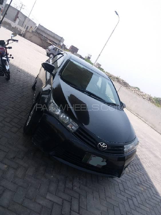 Toyota Corolla 2015 for Sale in Faisalabad Image-1
