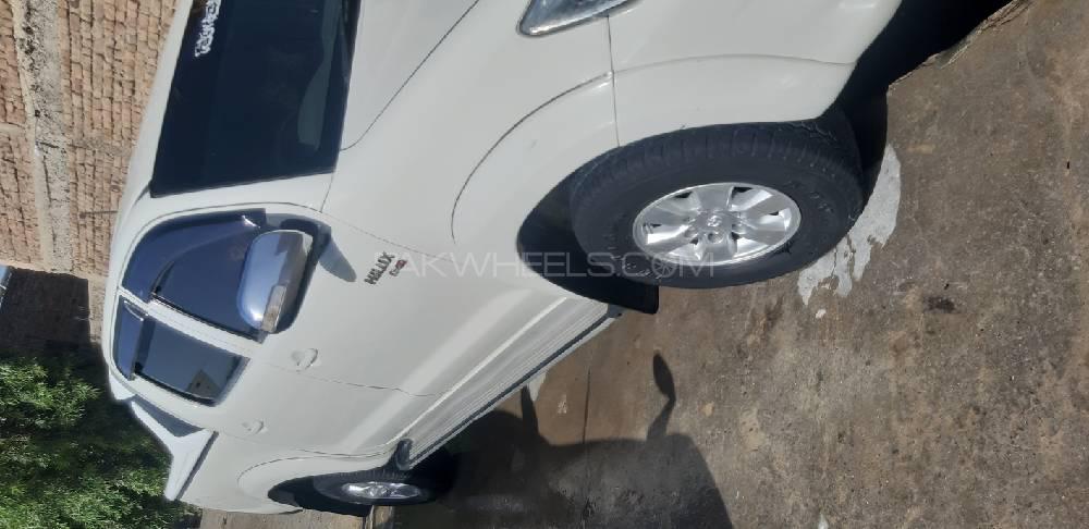 Toyota Hilux 2013 for Sale in D.G.Khan Toyota Hilux 2013 for Sale in D.G.Khan Image-10