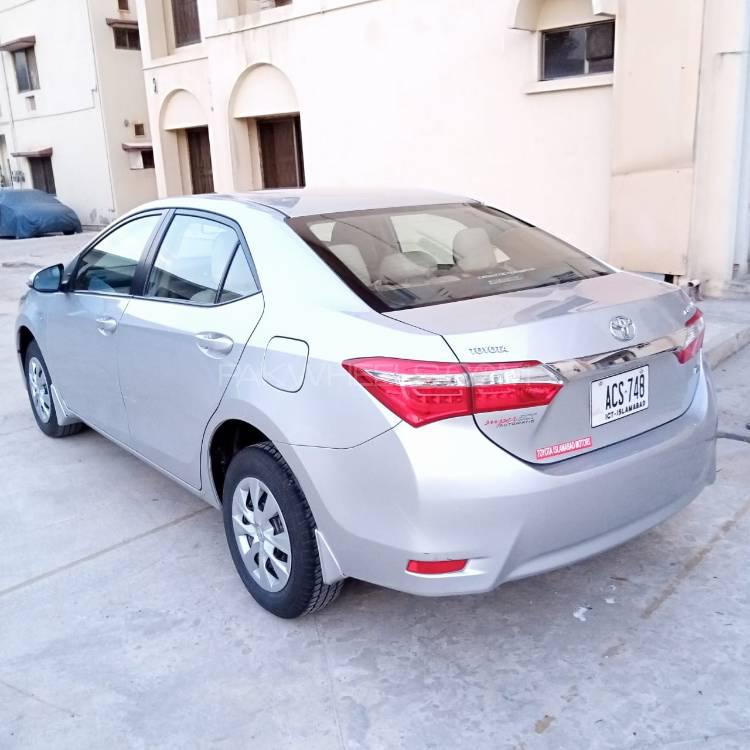 Toyota Corolla 2017 for Sale in Peshawar Image-1