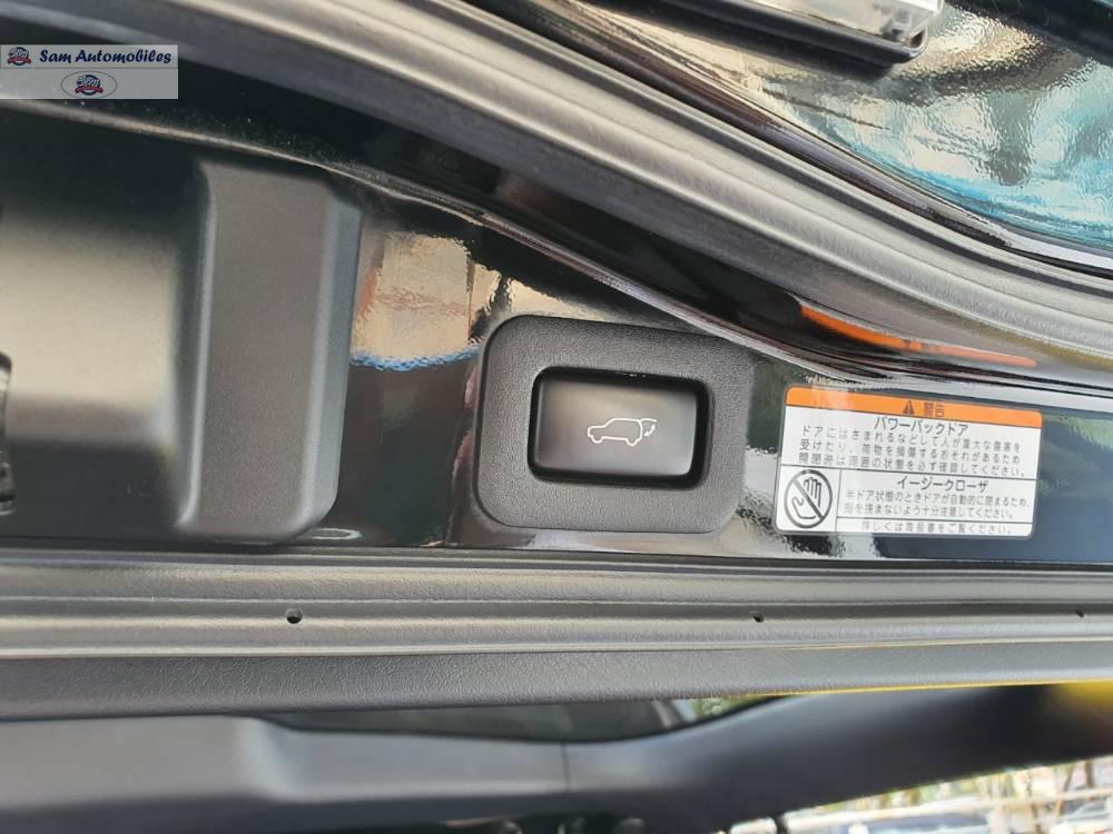 Toyota Land Cruiser 2017 for Sale in Karachi Toyota Land Cruiser 2017 for Sale in Karachi Image-11