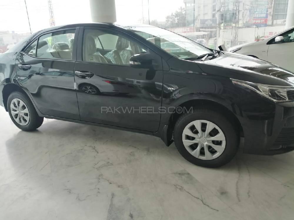 Toyota Corolla 2020 for Sale in Lahore Image-1