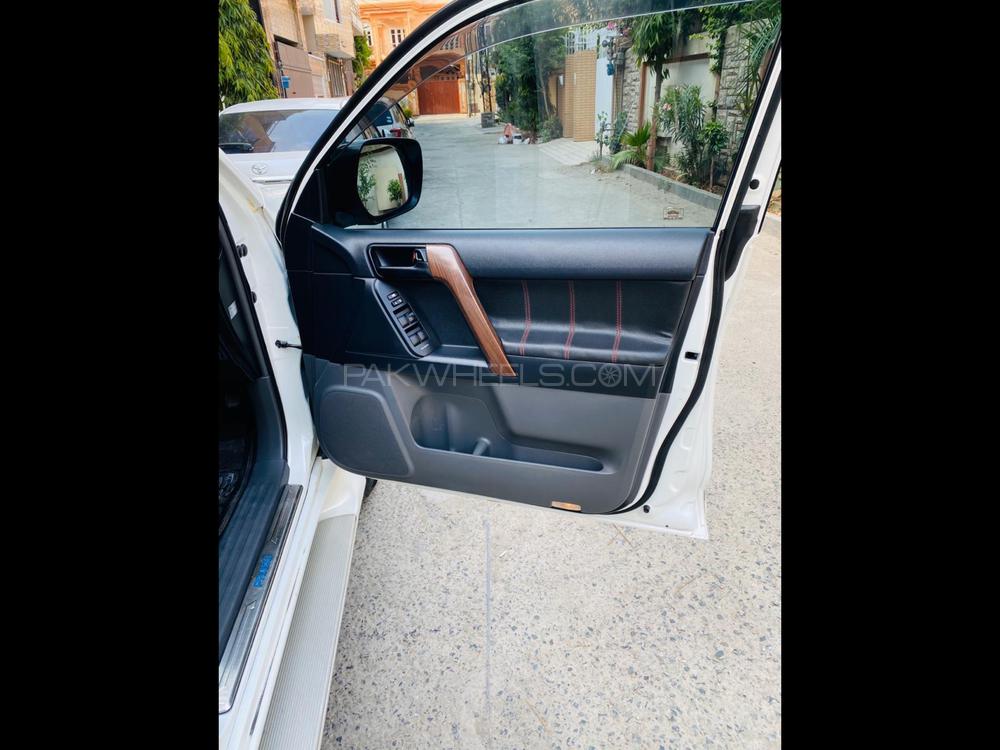 Toyota Prado 2013 for Sale in Faisalabad Toyota Prado 2013 for Sale in Faisalabad Image-10