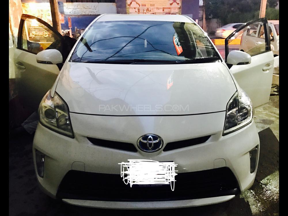 Toyota Prius 2013 for Sale in Faisalabad Image-1