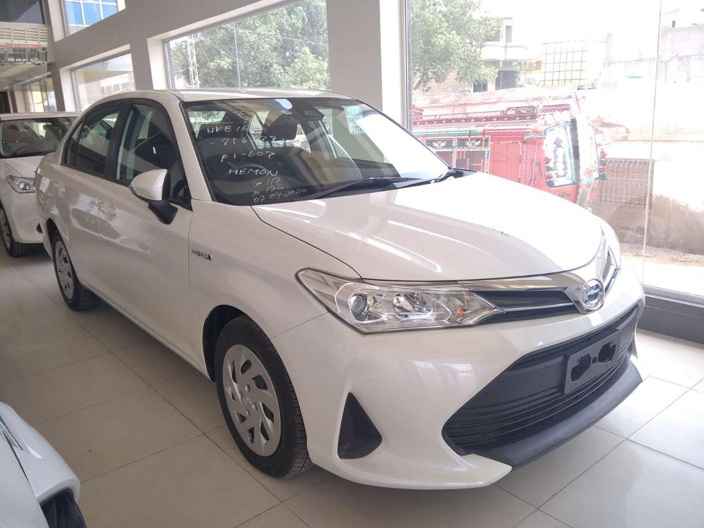 Toyota Corolla Axio 2017 for Sale in Karachi Image-1