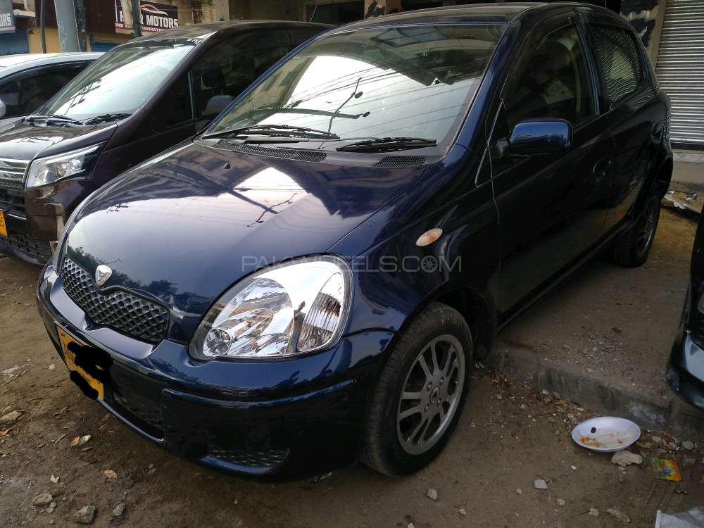 Toyota Vitz 2003 for Sale in Karachi Image-1