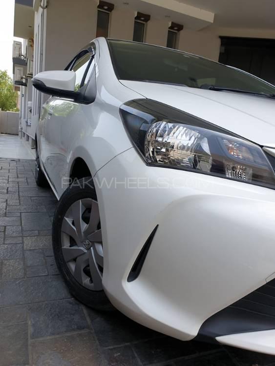 Toyota Vitz 2015 for Sale in Lahore Image-1