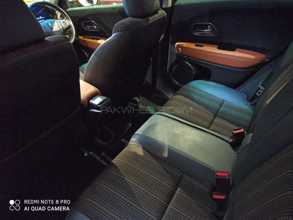 Honda Vezel 2014 for Sale in Islamabad Honda Vezel 2014 for Sale in Islamabad Image-14