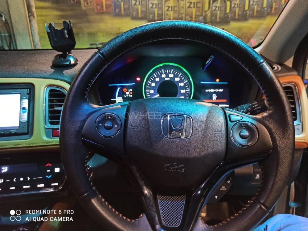 Honda Vezel 2014 for Sale in Islamabad Honda Vezel 2014 for Sale in Islamabad Image-16