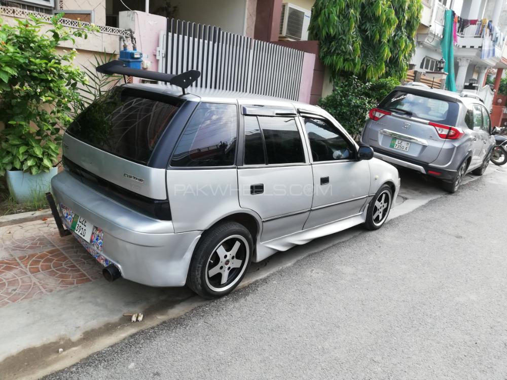 Suzuki Cultus - 2004  Suzuki Cultus - 2004  Image-4