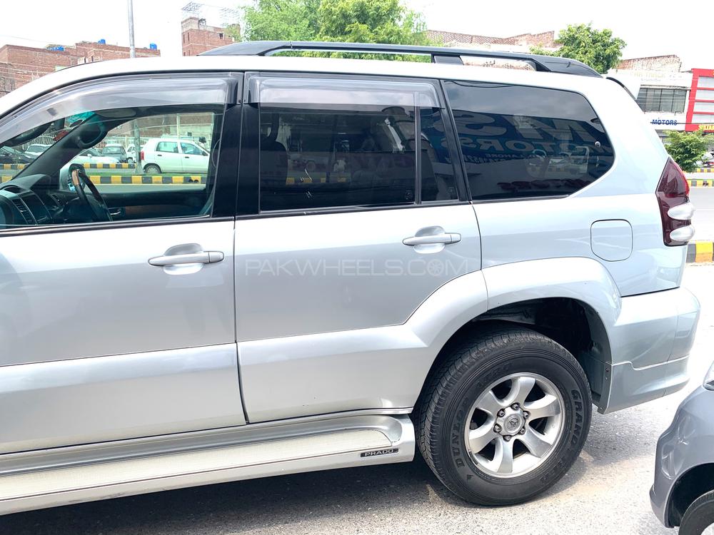 Toyota Prado 2004 for Sale in Lahore Toyota Prado 2004 for Sale in Lahore Image-7