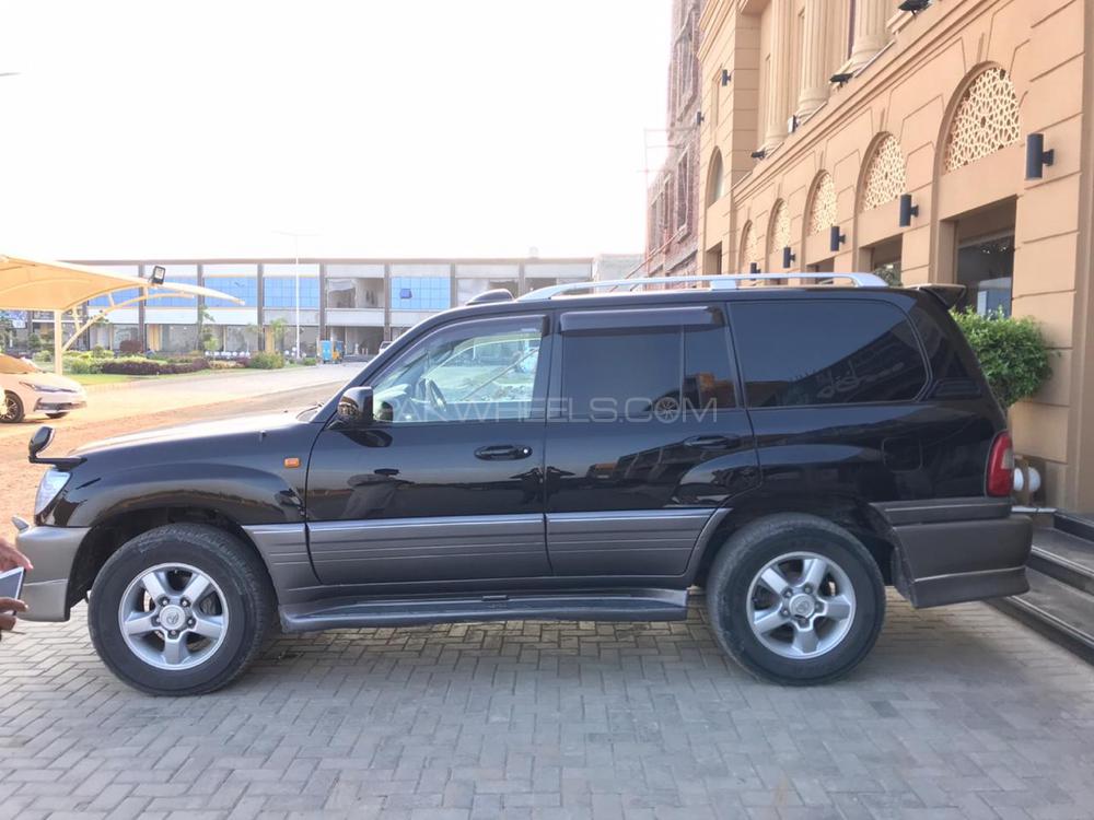 Toyota Land Cruiser 2005 for Sale in Gujranwala Image-1