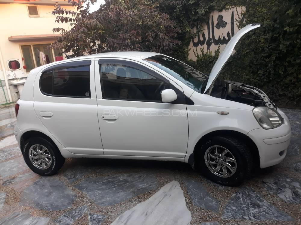 Toyota Vitz 2003 for Sale in Mardan Image-1