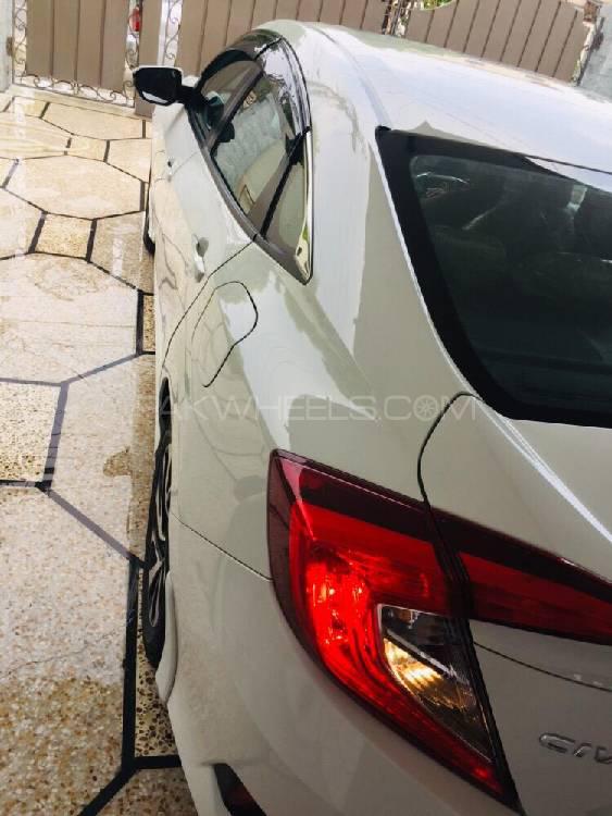 Honda Civic 2018 for Sale in Lahore Honda Civic 2018 for Sale in Lahore Image-6