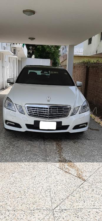Mercedes Benz E Class 2010 for Sale in Islamabad Image-1
