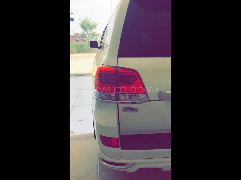 ٹویوٹا لینڈ کروزر 2011 for Sale in سیالکوٹ Image-1