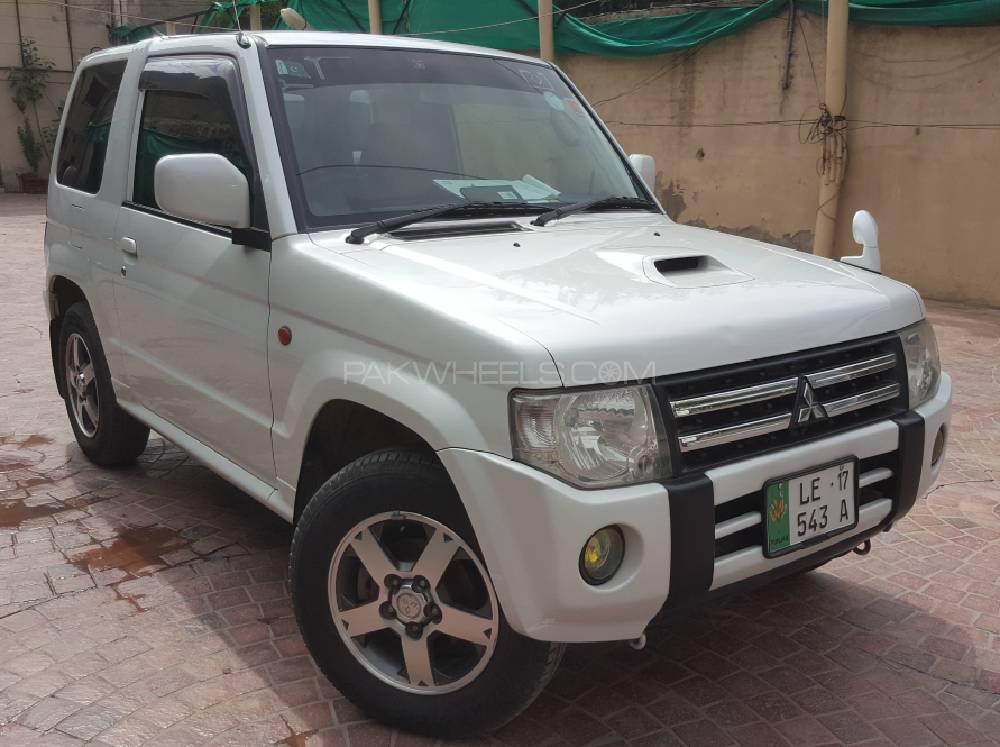Mitsubishi Pajero Mini 2012 for Sale in Lahore Mitsubishi Pajero Mini 2012 for Sale in Lahore Image-2