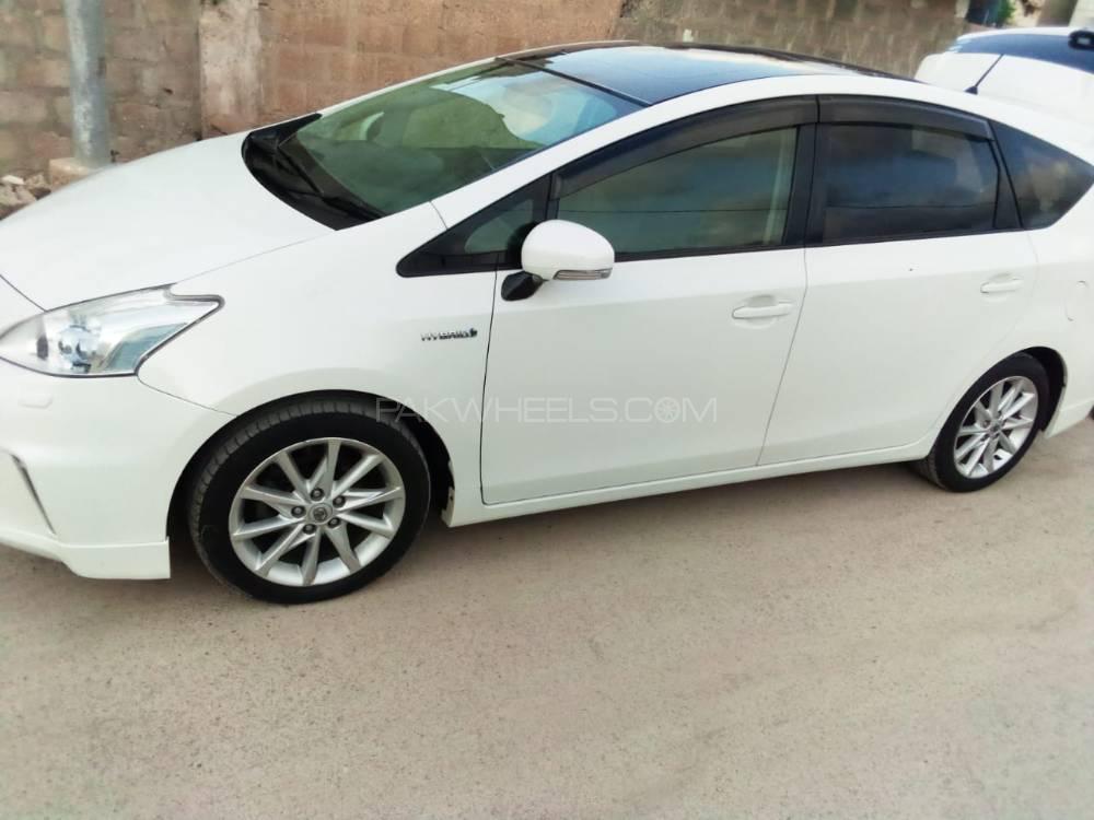Toyota Prius 2012 for Sale in Karachi Toyota Prius 2012 for Sale in Karachi Image-7