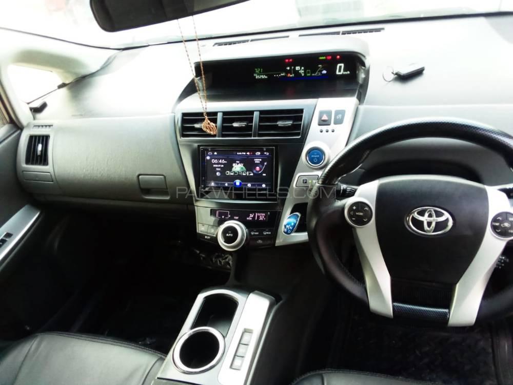 Toyota Prius 2012 for Sale in Karachi Toyota Prius 2012 for Sale in Karachi Image-19