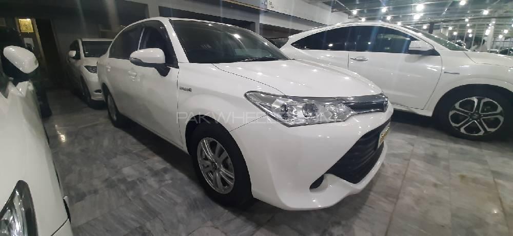 Toyota Corolla Axio 2016 for Sale in Peshawar Toyota Corolla Axio 2016 for Sale in Peshawar Image-5