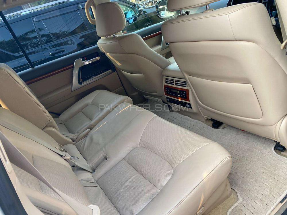 Toyota Land Cruiser 2014 for Sale in Gujranwala Toyota Land Cruiser 2014 for Sale in Gujranwala Image-15